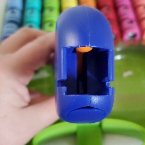 Fiskars Teeny Tiny Cassette PAPER Punch 36 Interchangeable Dies 9 Themes 4 Each - Picture 4 of 14